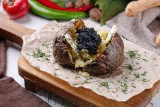 Запеченый картофель с черной икрой-min (1).jpg